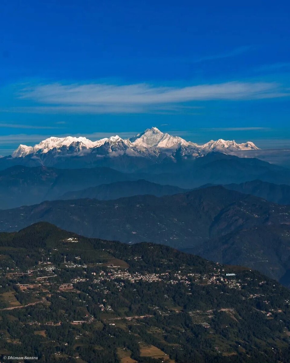 Канченджанга. Вид из деревни Ришоп/Ришьяп, Калимпонг (штат Западная Бенгалия, Индия). Фото: Dr. Dhiman Santra (iamdhimansantra)