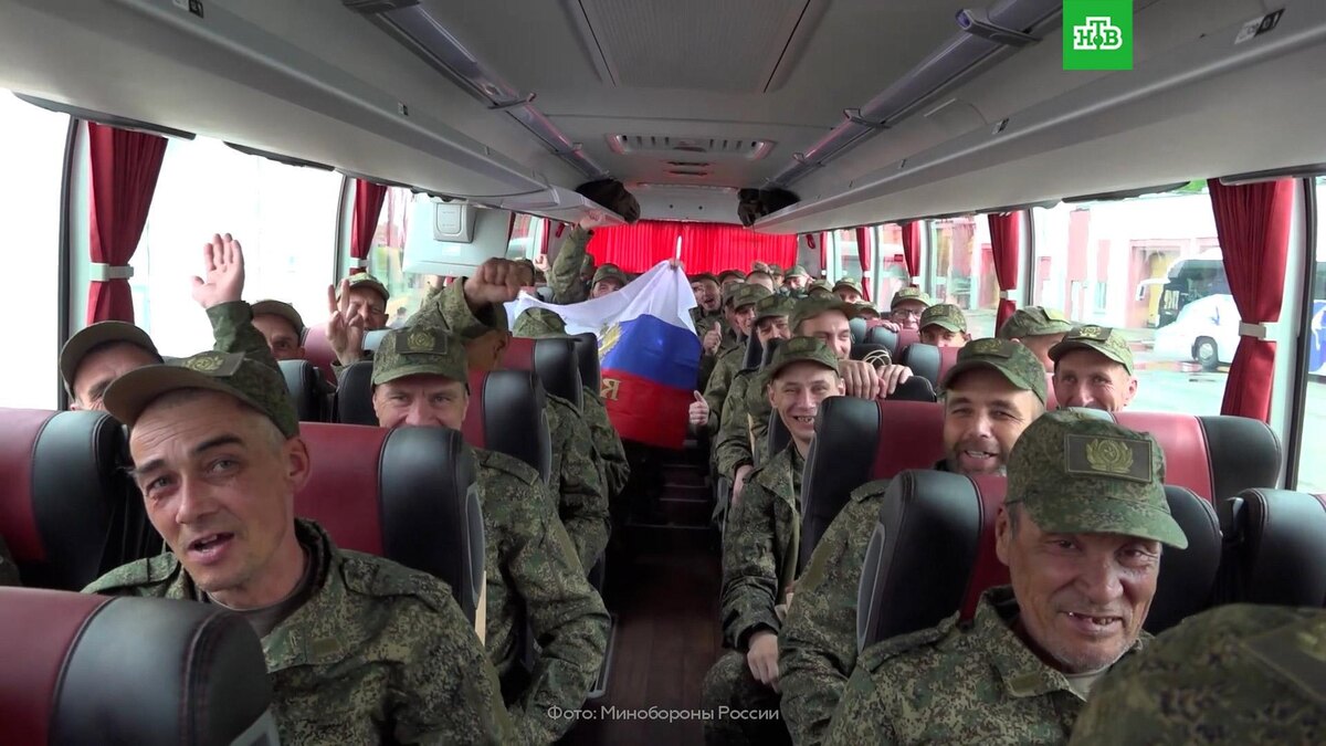    «Спасибо Родине, нашему президенту»: российские военные  о своем возвращении