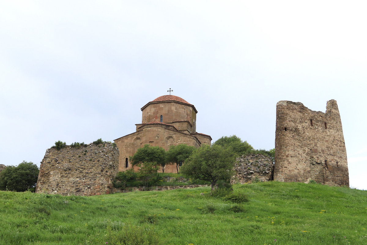 "Был монастырь"...