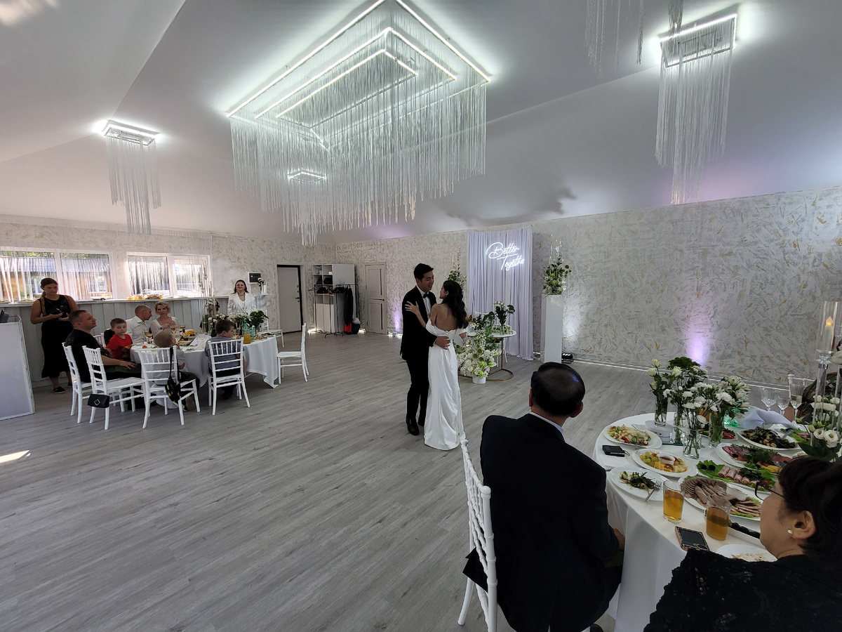 Фото сделано мной. 25.05.2025. Русско-корейская свадьба! ♡