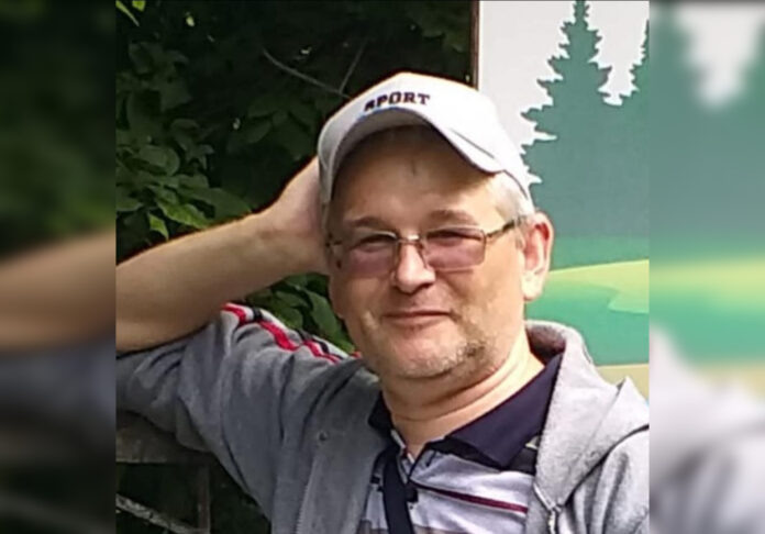 Семья Альберта Аминова читает «Советский Сахалин» с 1980-х годов.