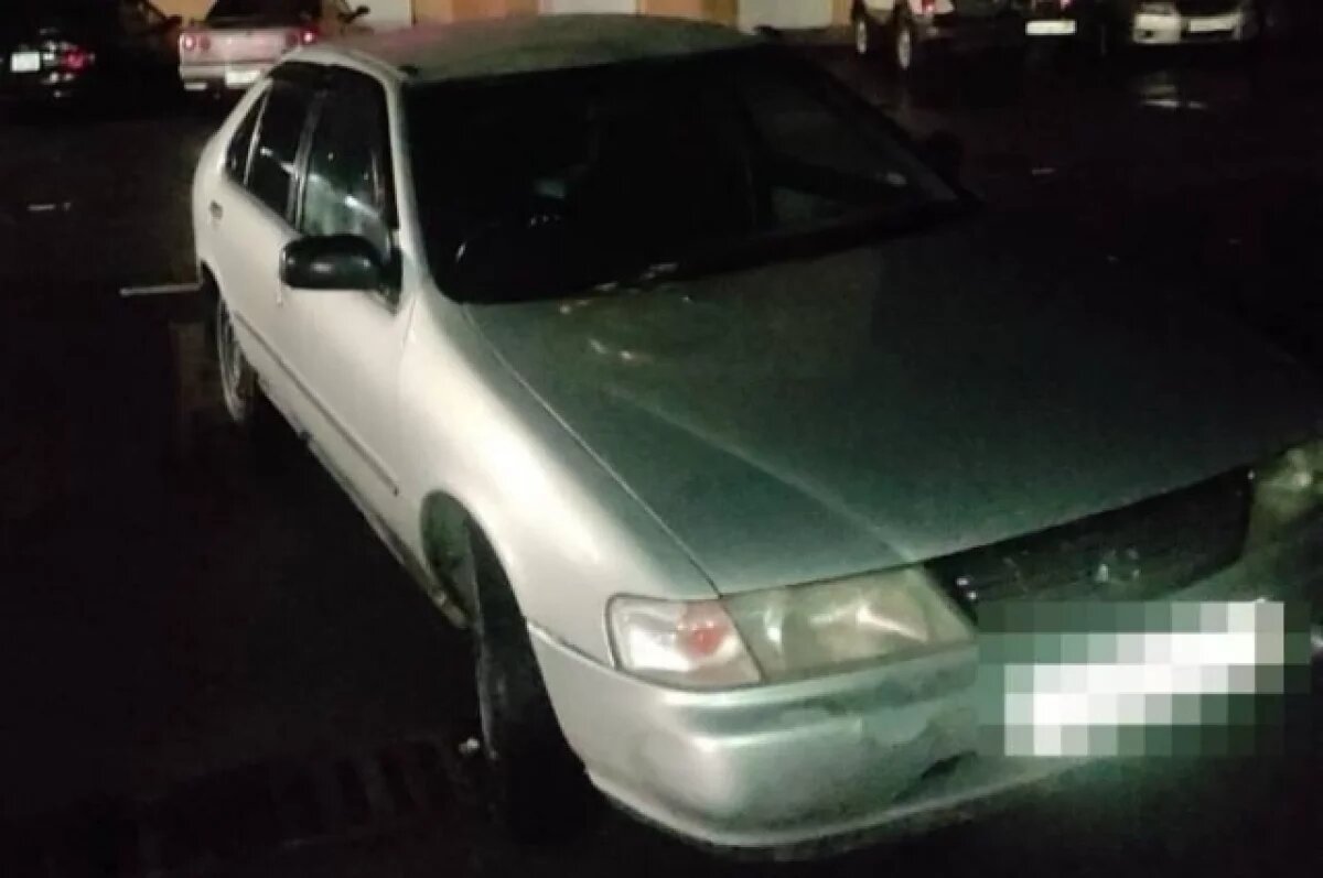    Полиция Находки задержала подозреваемого в попытке поджога машины