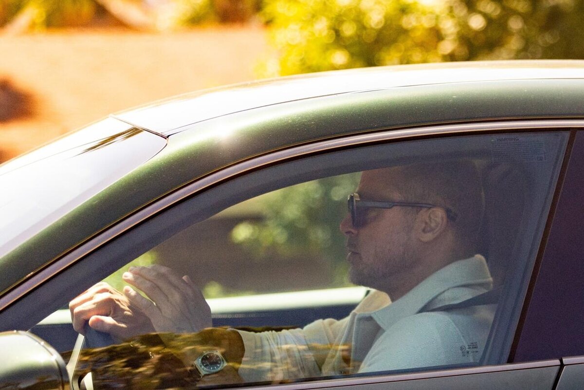    Питт показался в новом имидже LEGION-MEDIA