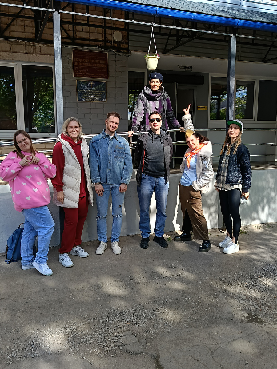 Это Калуга. Общее фото делаем всегда, если не забудем😂 Здесь стрептококк ещё не завладел моим организмом.