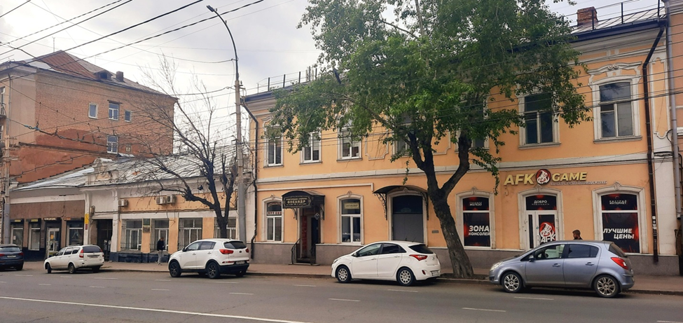 Два дворовых места Кутиных.