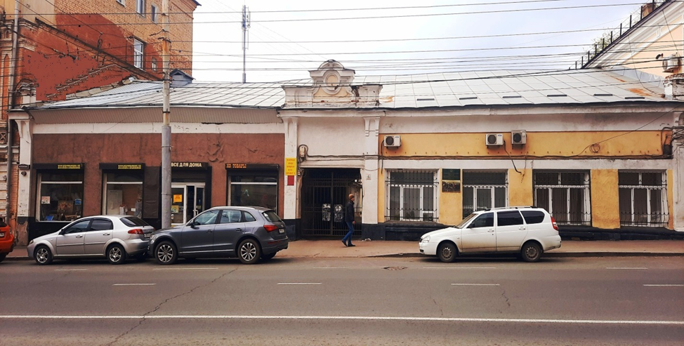 Бывшие лавки Кутиных.