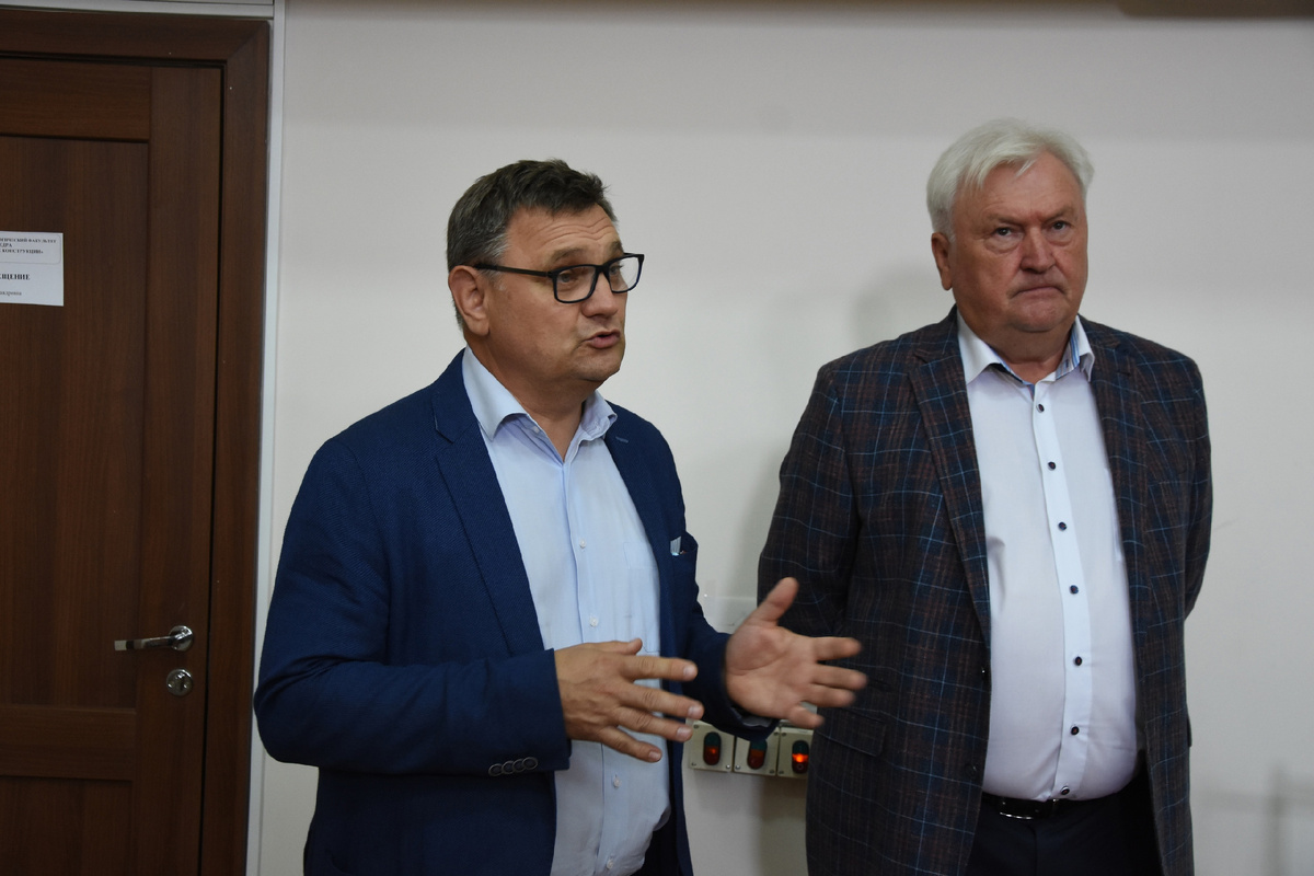 Ректор АлтГТУ Андрей Марков и генеральный директор группы компаний «Союз» Владимир Отмашкин