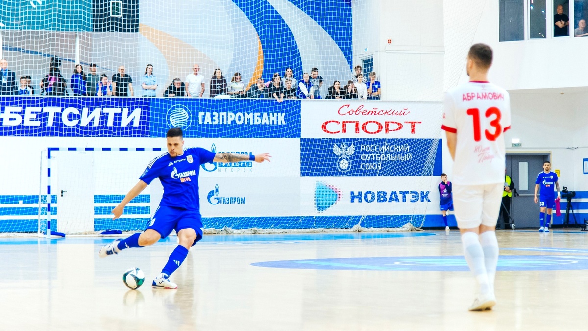    Футболисты «Газпром-Югра» обыграли КПРФ по пенальти