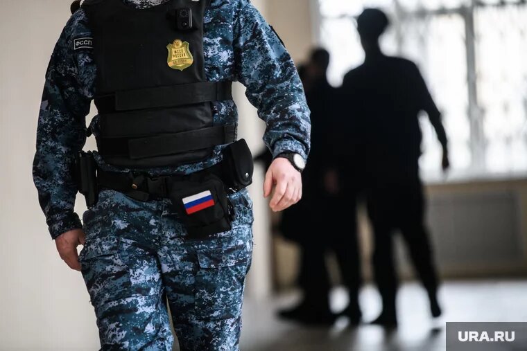 Приставы ищут должника по алиментам (архивное фото). Фото: Илья Московец © URA.RU