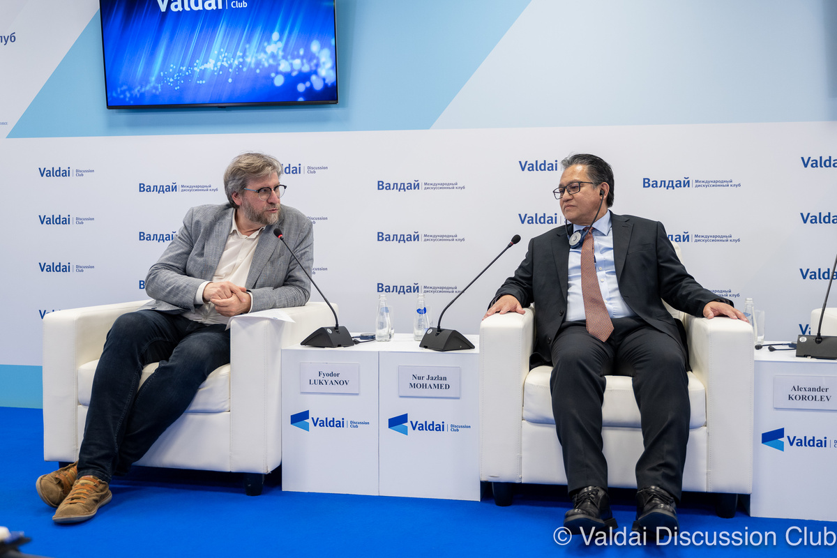 Фёдор Лукьянов, Нур Джазлан Мохамед © Клуб «Валдай»