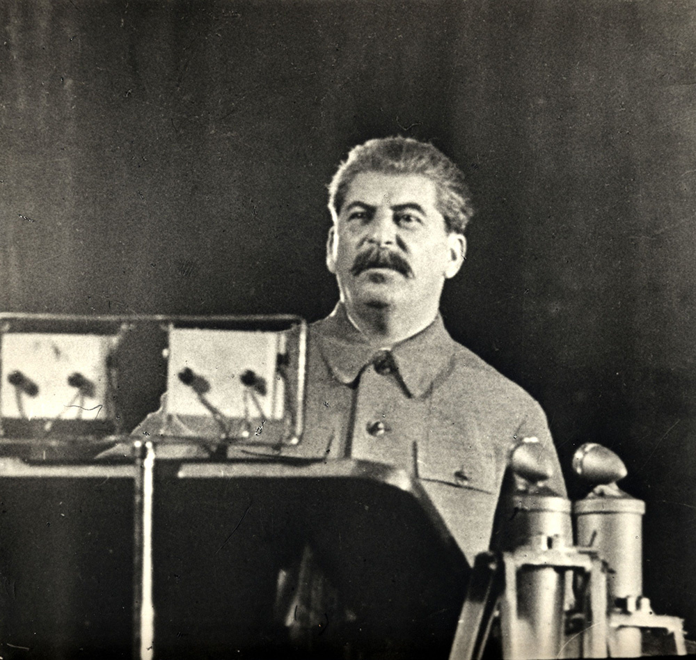 Фотография. И.В. Сталин в Большом театре. 11 декабря 1937 гг.