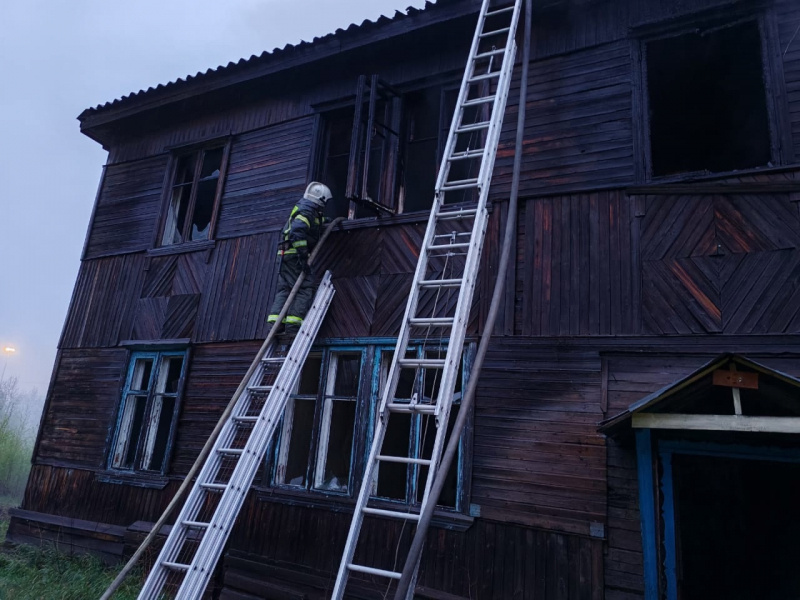   Двухэтажный дом полыхал в КарелииОПС по Суоярвскому округу