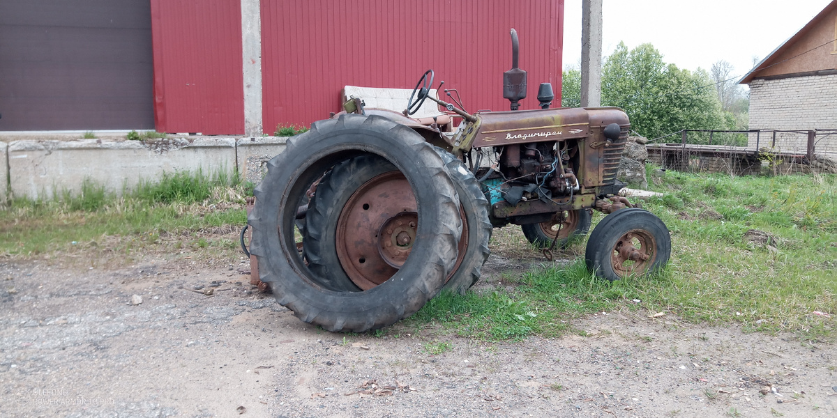 В поисках болта в автохозяйстве набрёл на такой экземпляр!