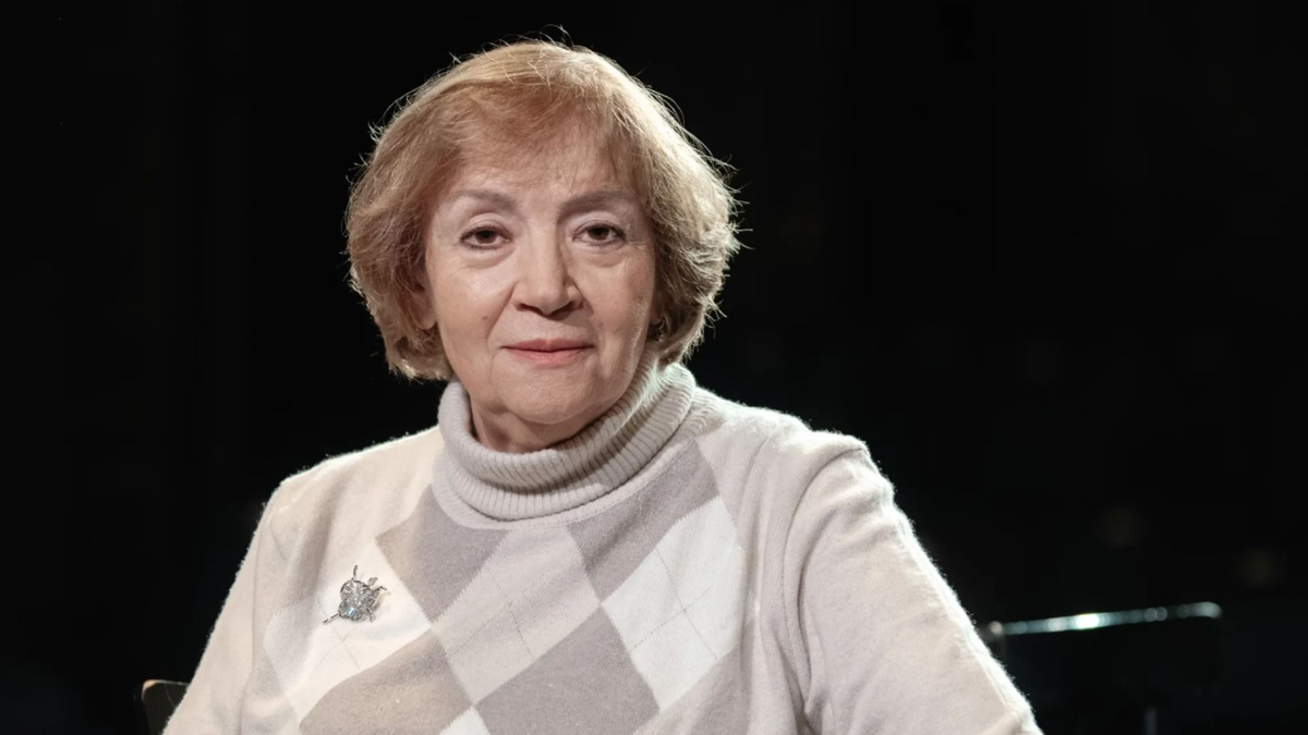 Елена Санаева