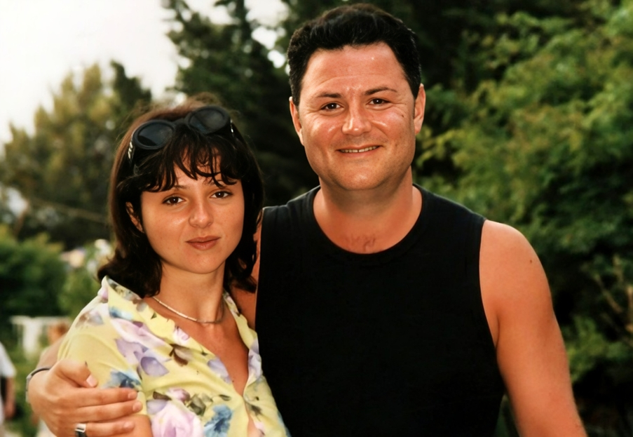 на фото Анна Банщикова и ее первый супруг Максим Леонидов