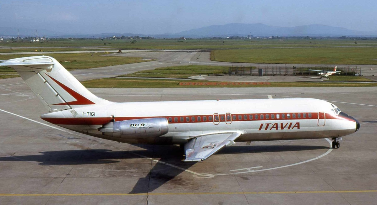 McDonnel Douglas DC-9-15 (регистрационный номер I-TIGI)