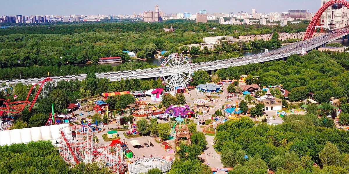 Самые захватывающие парки развлечений России