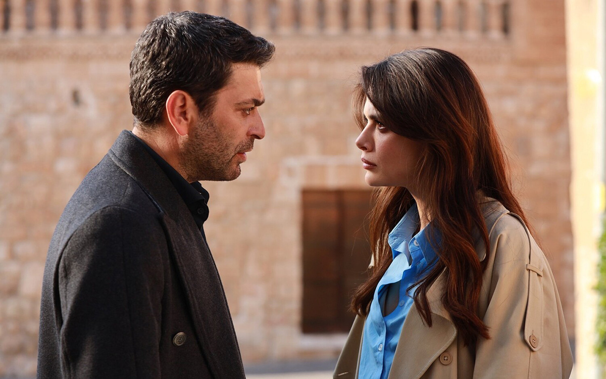 Кадр из сериала "Далёкий город"