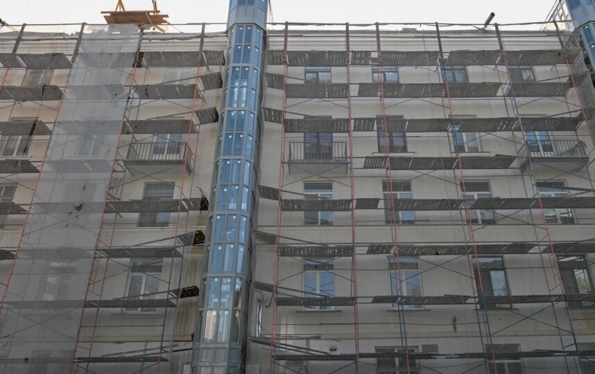    Капремонт дворового фасада здания на Невском проспекте, 184, находится на завершающей стадииИгорь Акимов