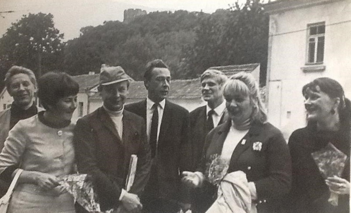 Актёры театра Современник: Татьяна Лаврова, Олег Ефремов, Галина Волчек, Олег Табаков, Людмила Иванова. Фото из открытых источников