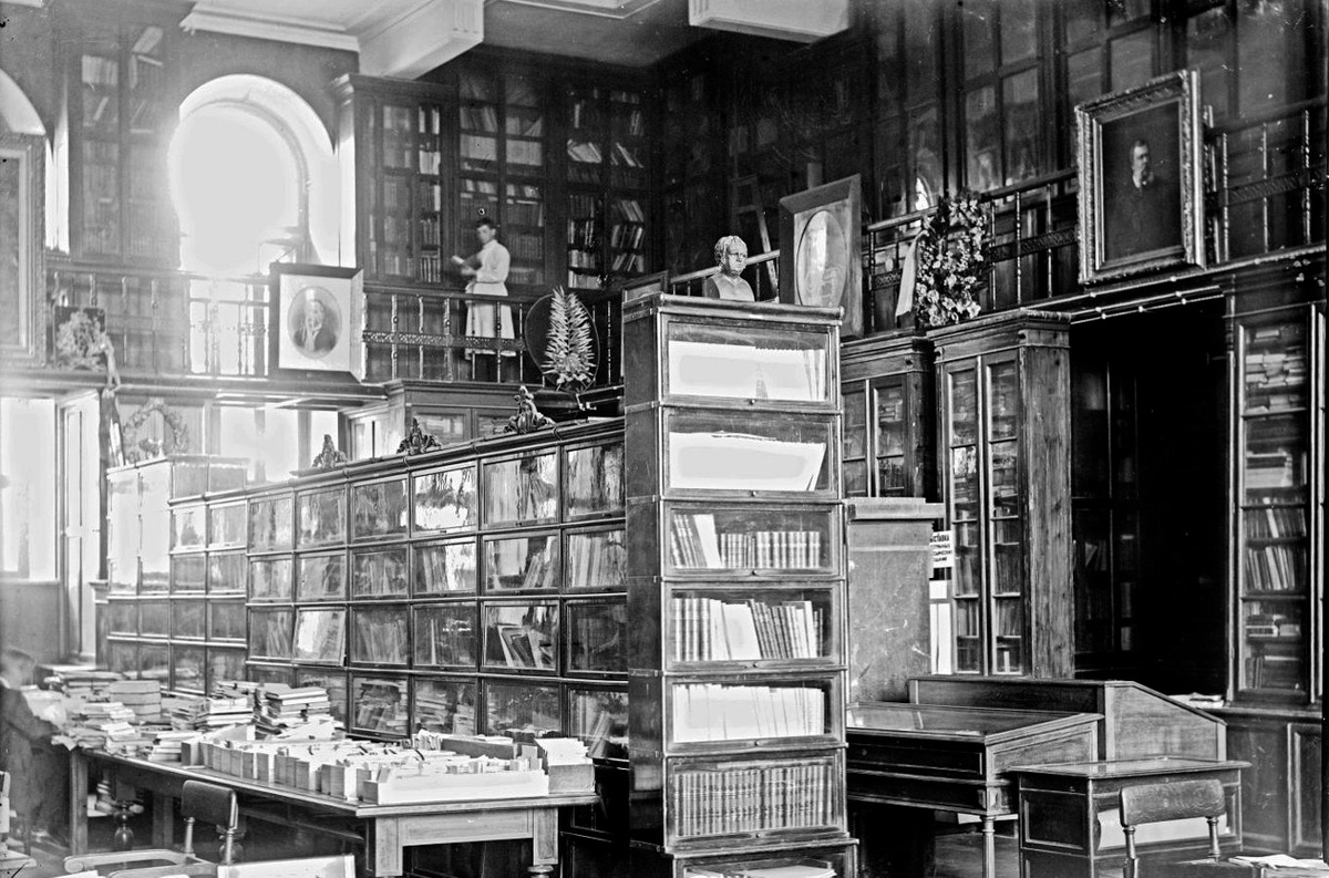 Библиотека Исторического музея. Общий вид читального зала. (Ныне 36 зал). 1920-е г.