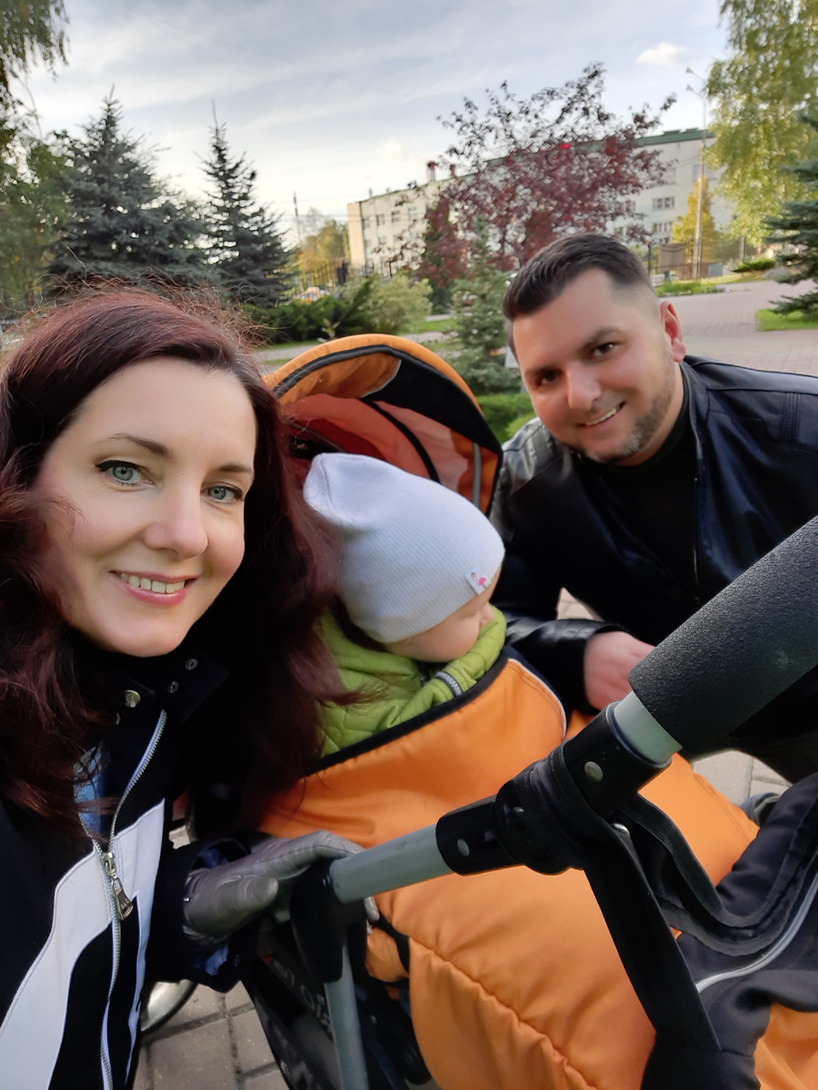 Я с мужем и малышом