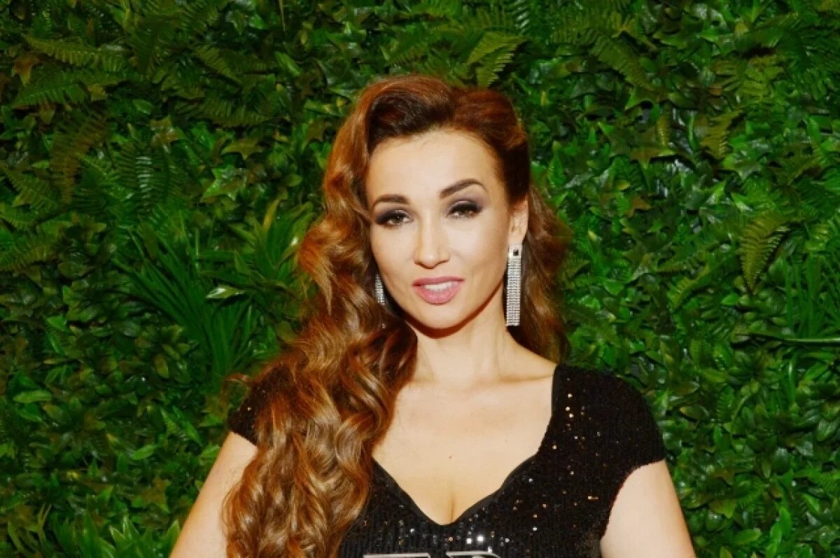    Анфиса Чехова призналась, что шла на любую работу в молодости ради славы