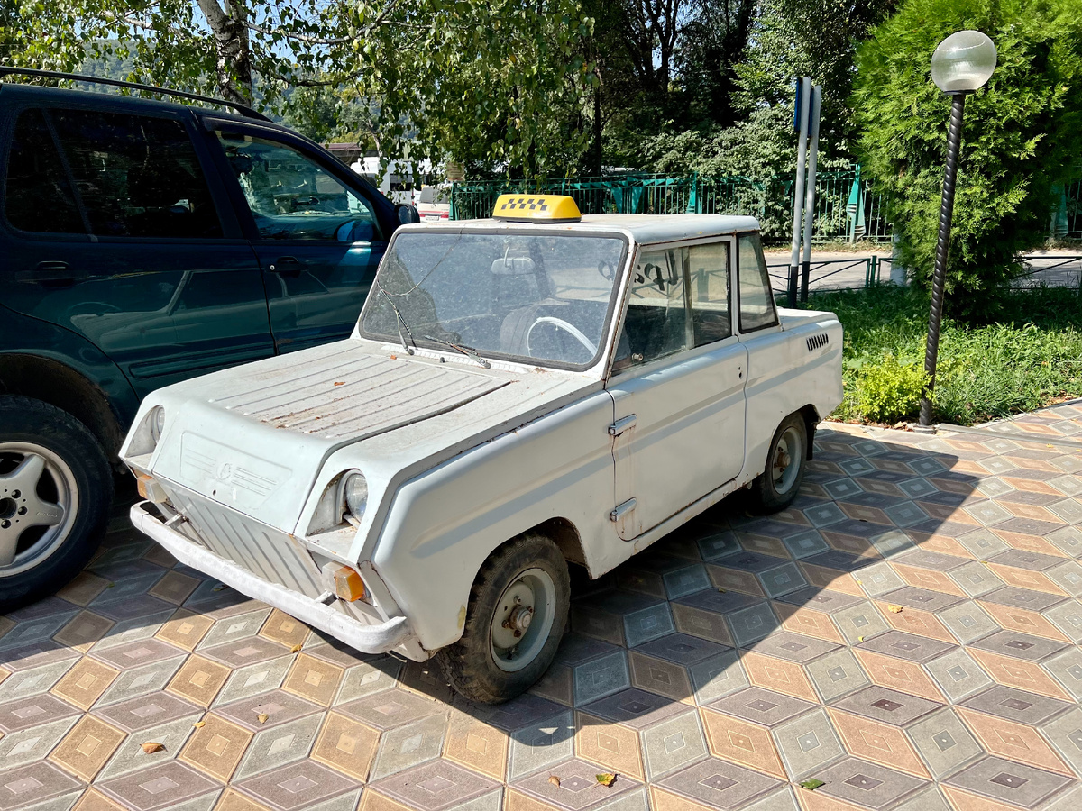 Если вы думаете, что у нас здесь нет чувства юмора, то вот вам - и это не я, это люди) 