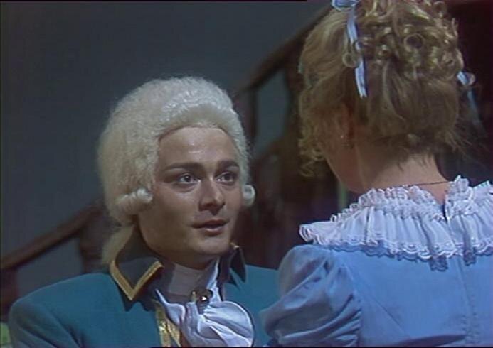 Кадр из телеспектакля «Недоросль» (режиссёр Виталий Иванов, оператор 
Евгений Русаков, художник Виктор Лукьянов,1987). Источник: https://www.kino-teatr.ru/teatr/movie/4365/foto/