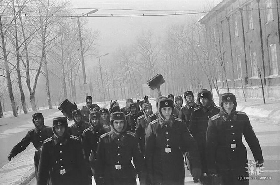 Товарищи курсанты...
