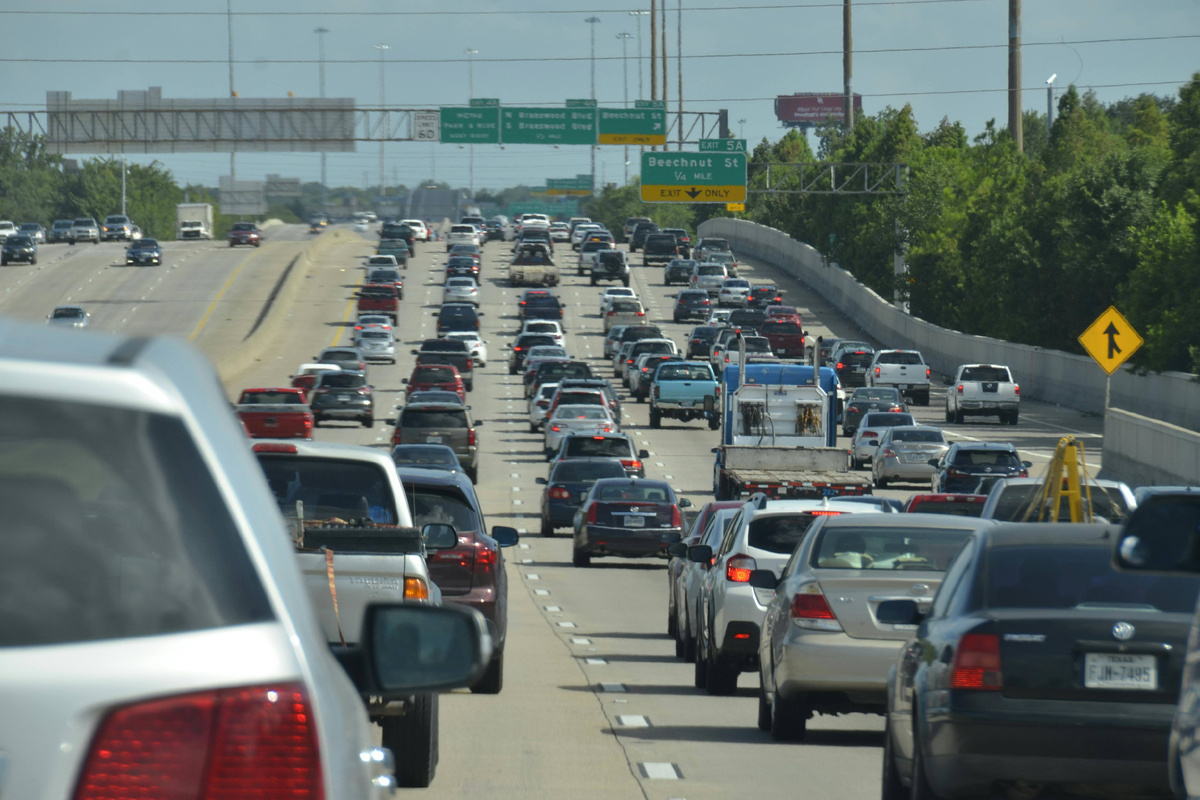 Резина Ikon Character Eco хорошо приспособлена к летним температурам. В жару она не теряет эластичность, не размягчается и не перегревается