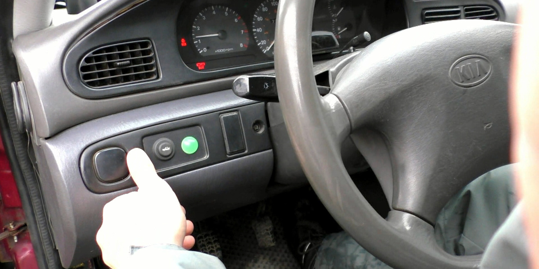 Самодельный круиз контроль, который можно поставить даже на очень старые авто.