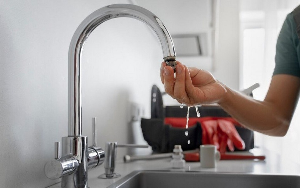    Глава СК РФ заинтересовался липецким домом с проблемным водоснабжением Freepik