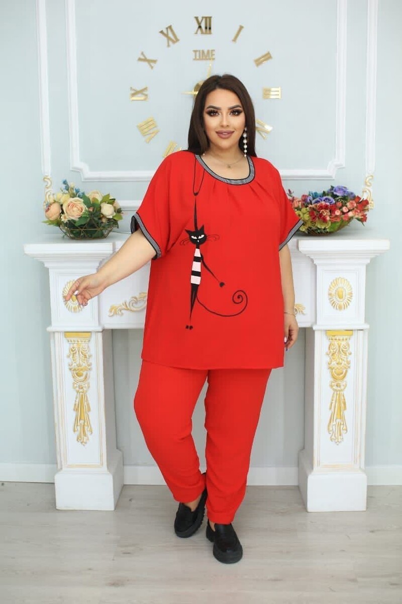Женская Футболка Plus-Size Красного Цвета с Принтом Котика из Тканевой Вискозы
