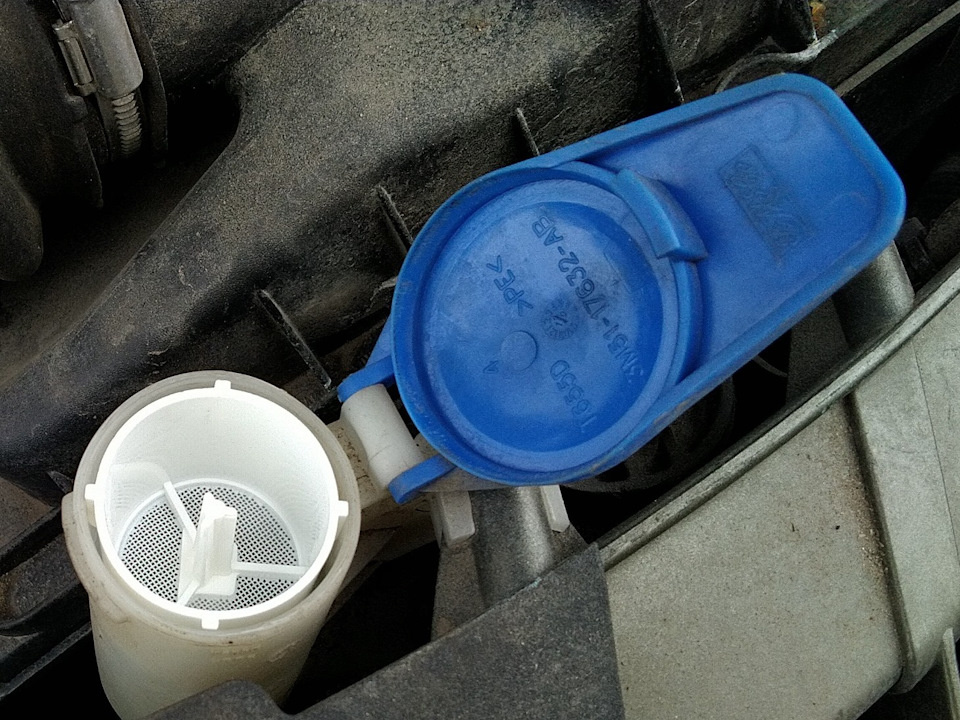 Фильтр в бачке омывателя