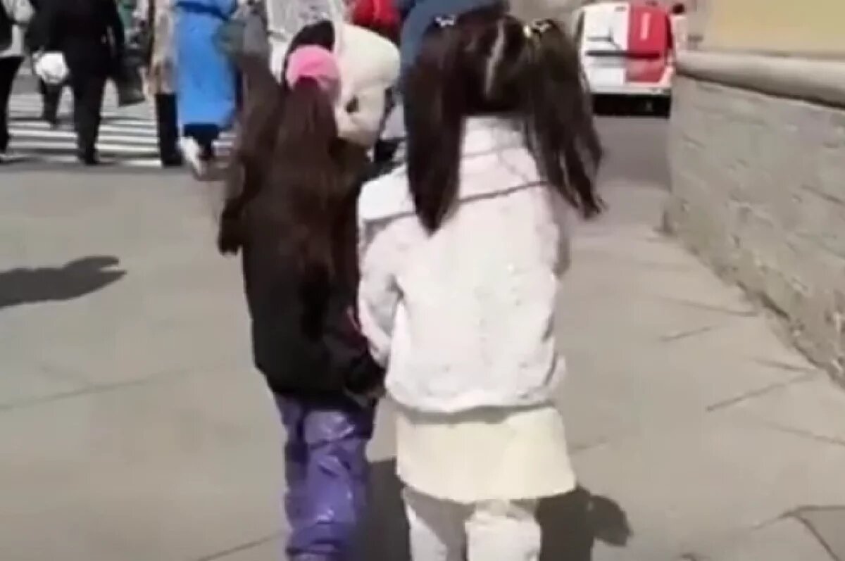    Долететь до Луны.