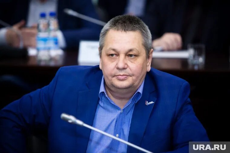 Виктор Снисаренко выходит на пенсию. Фото: Александр Кулаковский © URA.RU