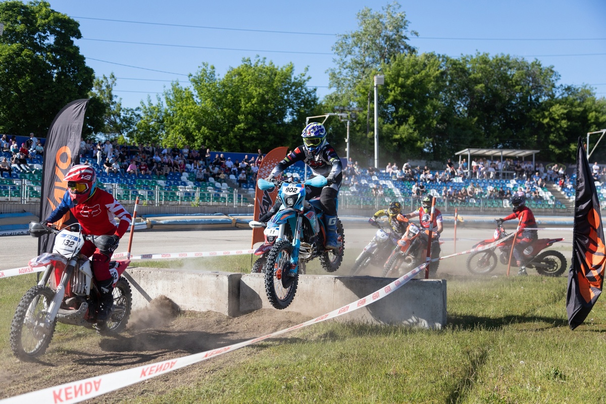 Сергей Сахоненко на GR8 300 2T на гонке по суперэндуро в Балаково