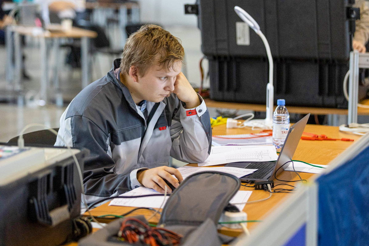 Вологодское правительство планирует снизить безработицу в регионе до 0,4 %.  Фото: Иван Кабанов