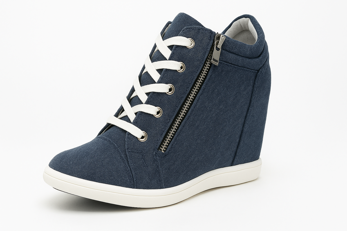 Кеды на танкетке.