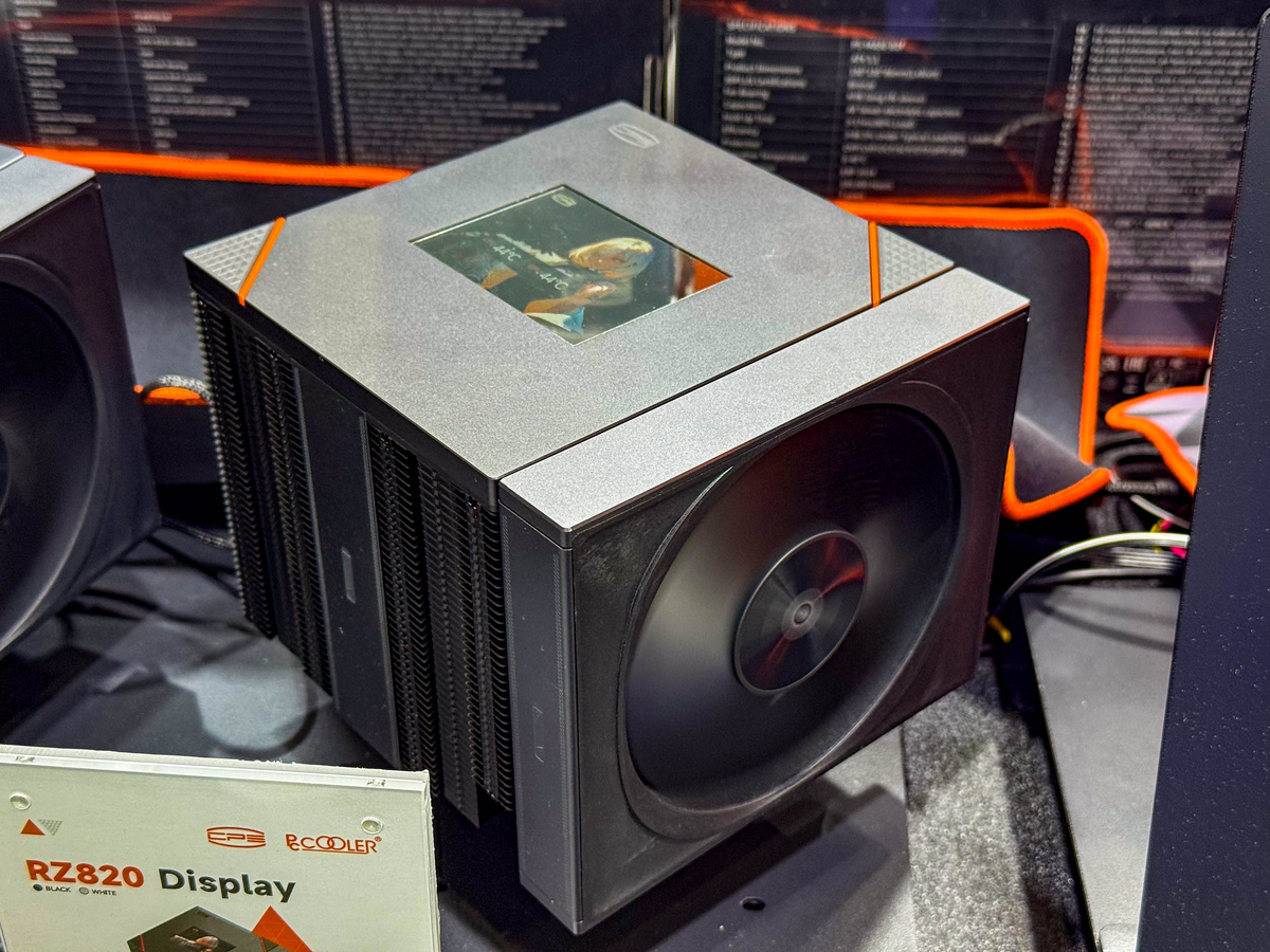 PCCooler RZ820 Display. Фото iXBT.com  📷
