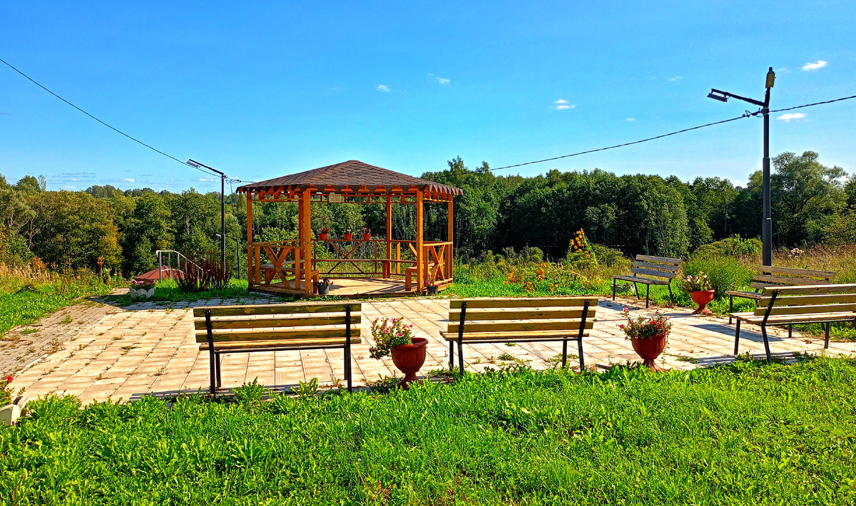 Зона отдыха у Святого источника