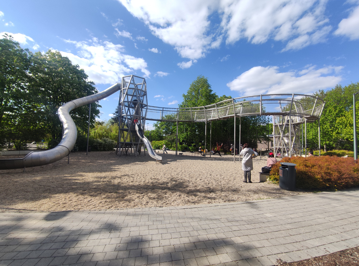 Такого огромного комплекса как в Парке Горького я так нигде в России и не встречала. 