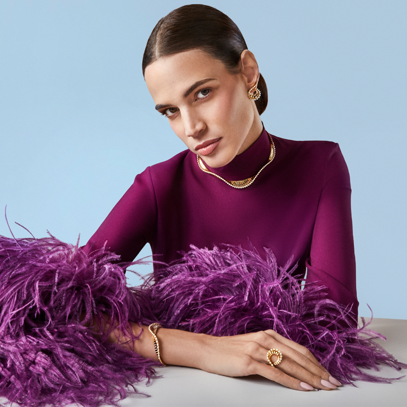 Модель в украшениях FerriFirenze из коллекции Vito