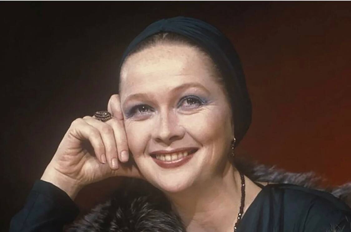 Портреты женщины яркой крастоты