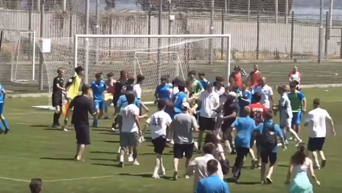     Источник: Футбольная школа имени Слуцкого / vk.com