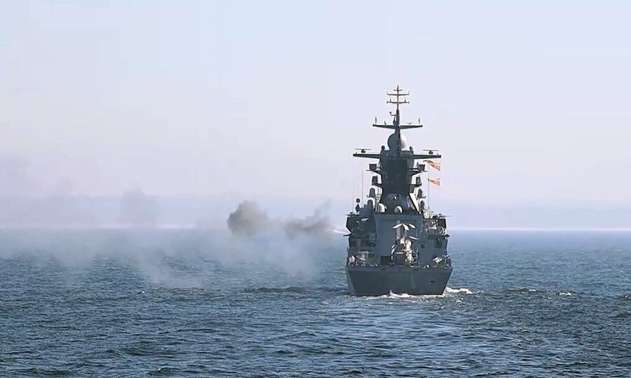 Российский флот начал масштабные учения в Балтийском море