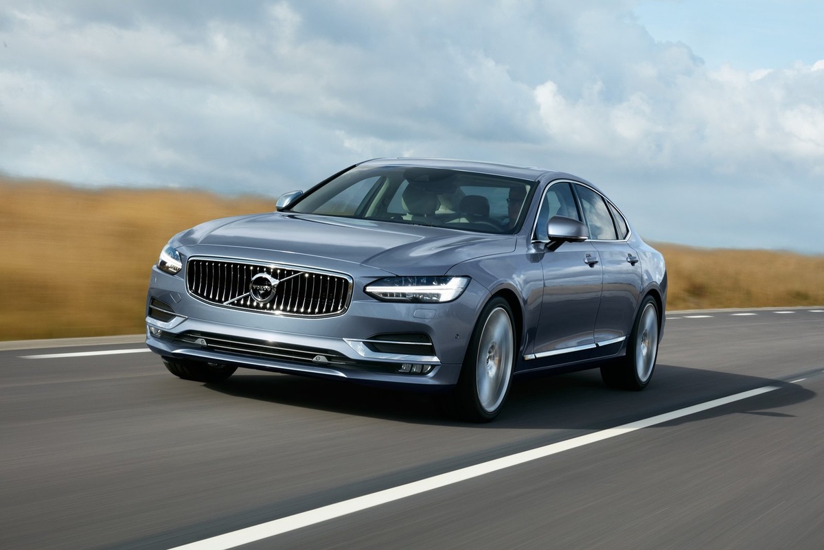    Volvo S90
