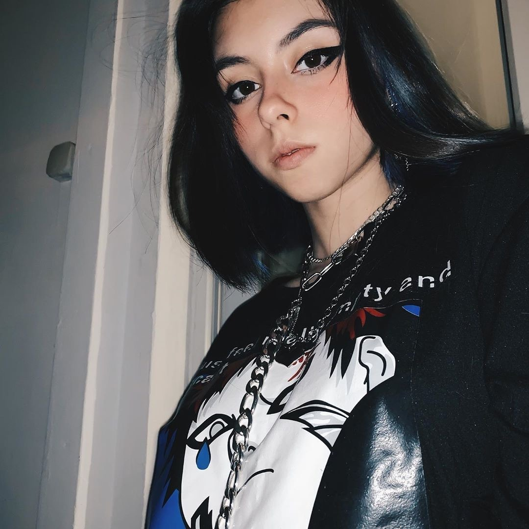     Дарья Дора Шиханова