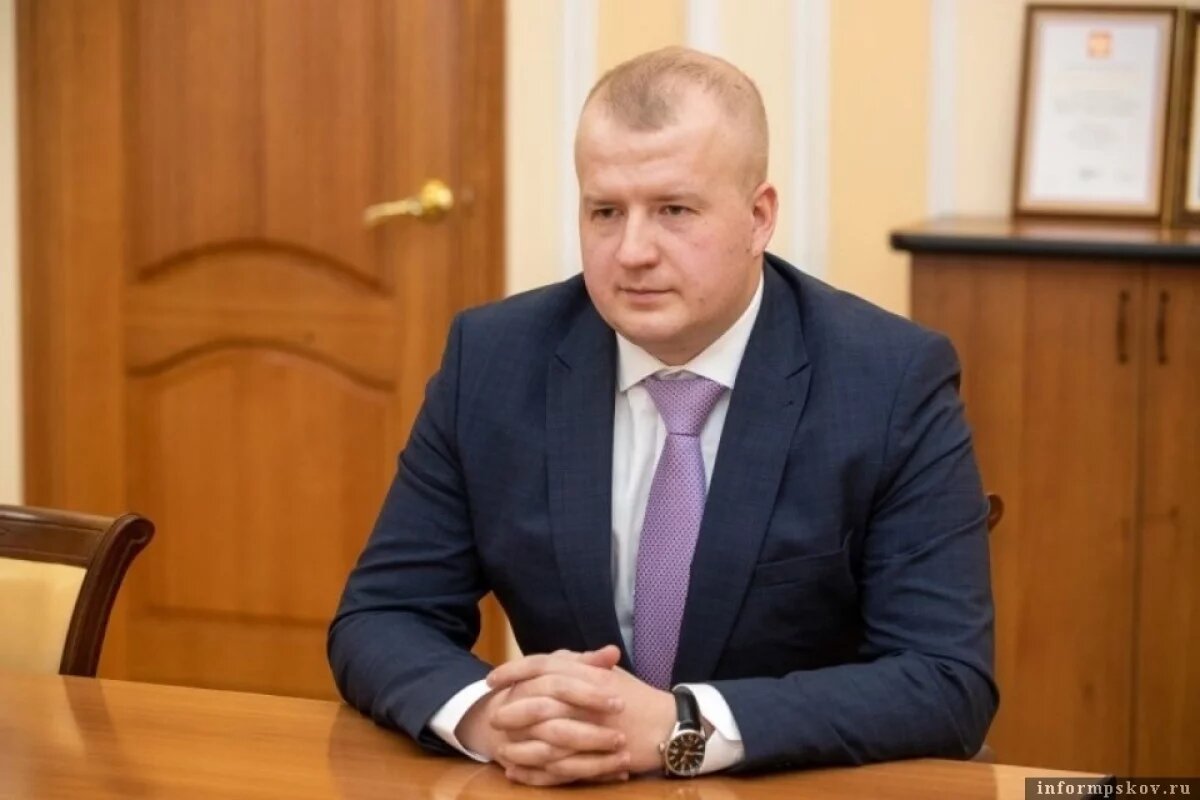    Борис Елкин прокомментировал отключение горячей воды в Пскове